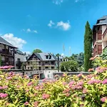 De La Marmotte Cendrée, Dans Résidence De Tourisme 3 étoiles Appartement Lourdes