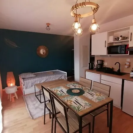 De La Marmotte Cendree, Dans De Tourisme 3 Etoiles *