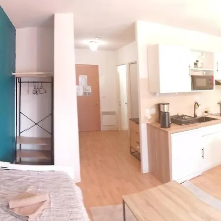 De La Marmotte Cendree, Dans De Tourisme 3 Etoiles